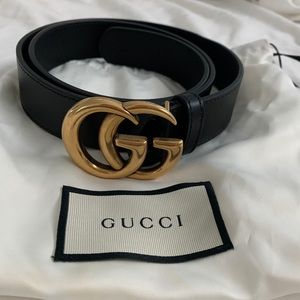 Gucci 1.5” Leather Belt with Gold Double G Buckle
